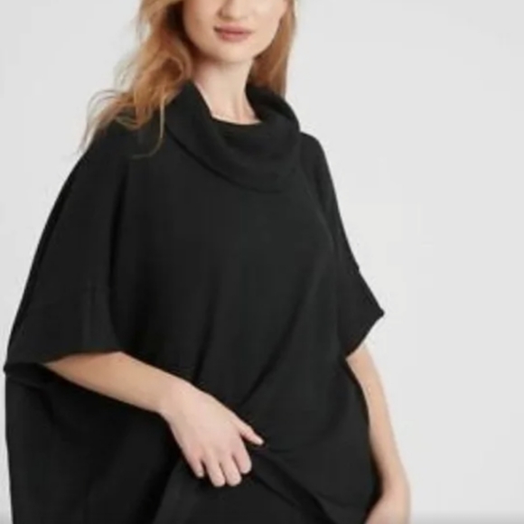 Banana Republic Cozy Poncho, Size M/L - Picture 1 of 7